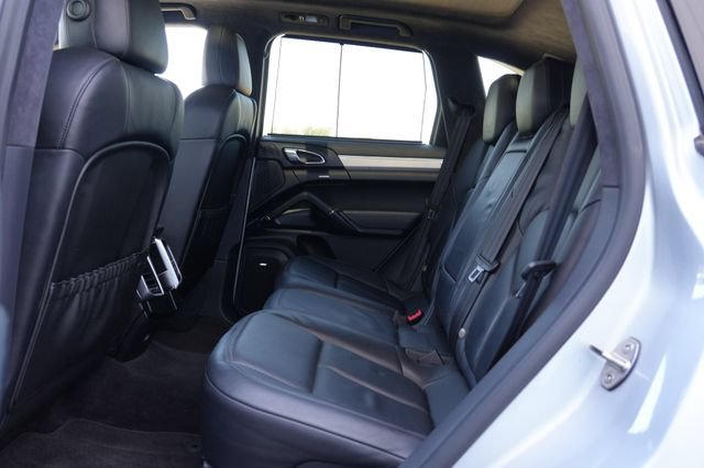 Used 2014 Porsche Cayenne GTS AWD/4WD image 26