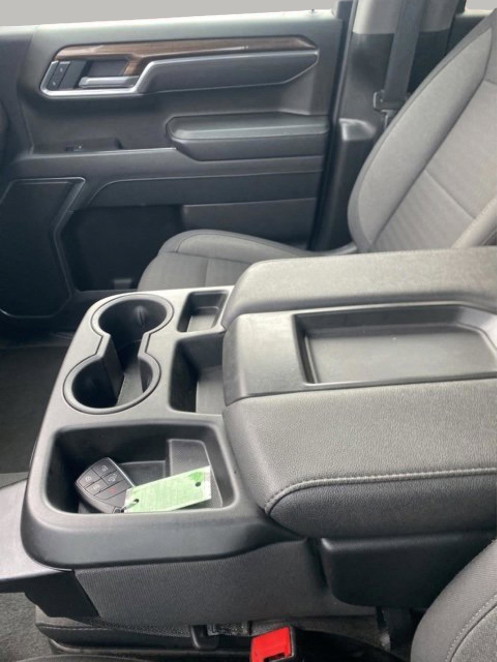 Used 2025 Chevrolet Silverado 1500 LT image 27