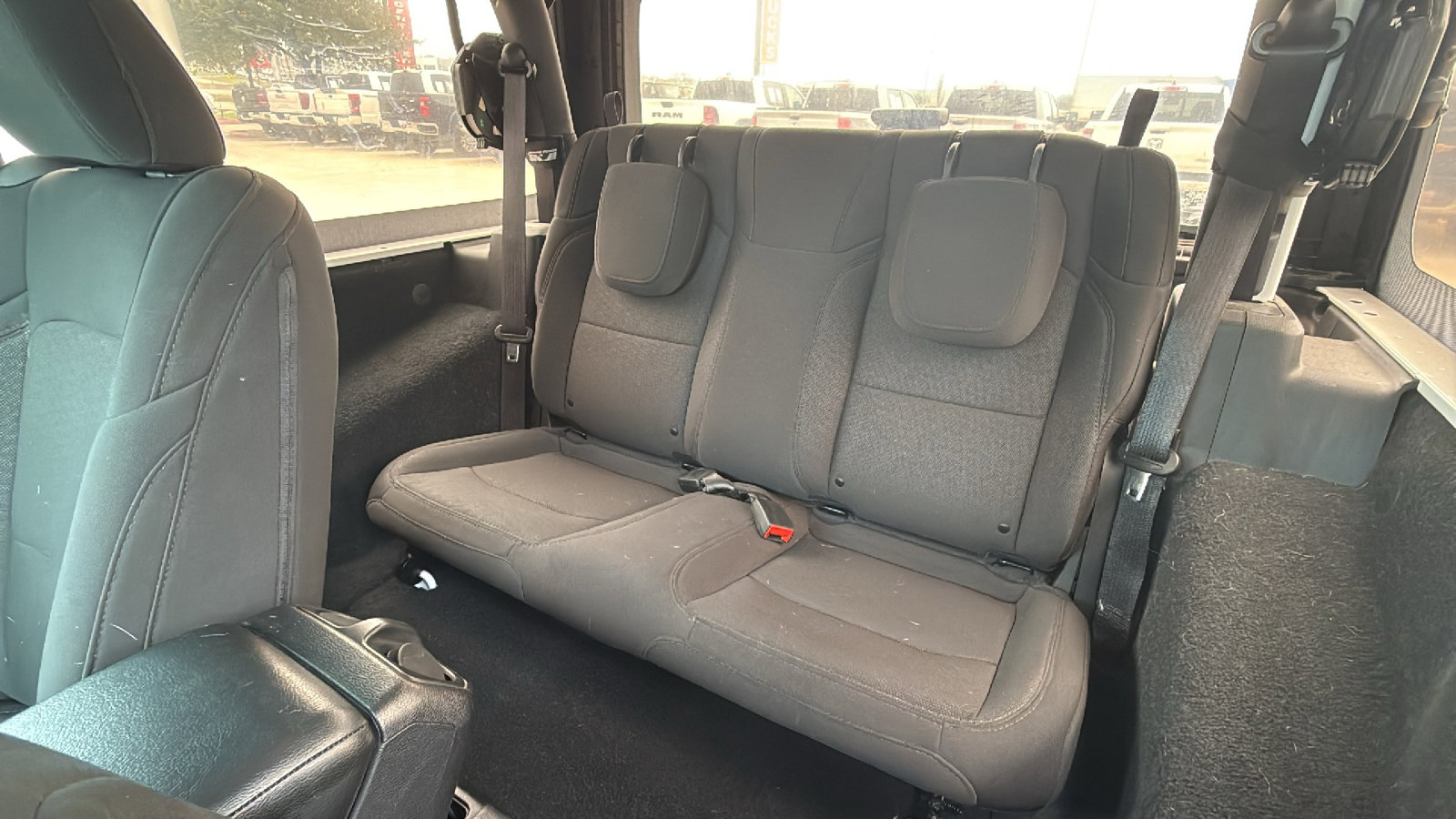 Certified 2020 Jeep Wrangler Sport AWD/4WD image 15