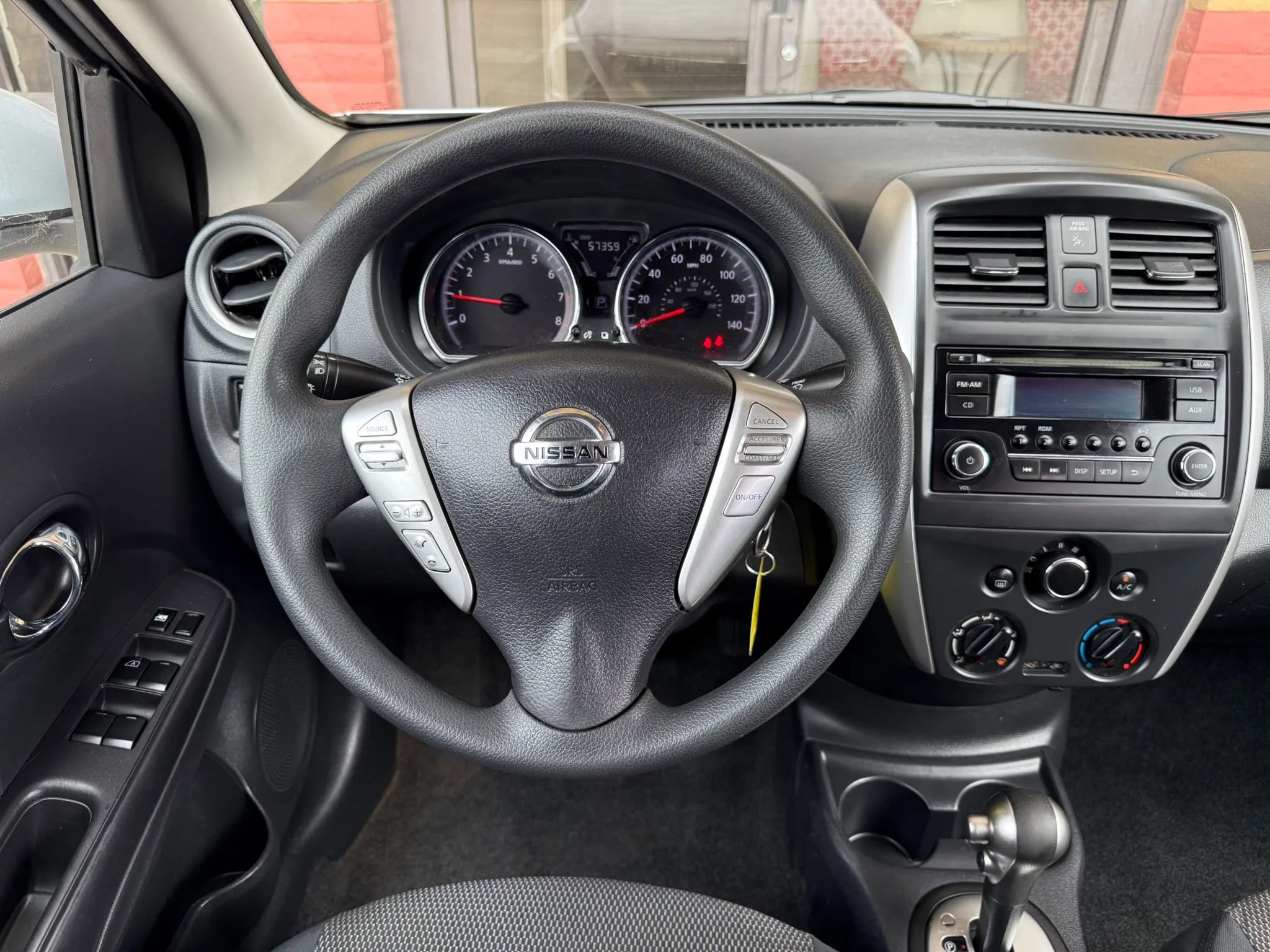 Used 2015 Nissan Versa SV image 29