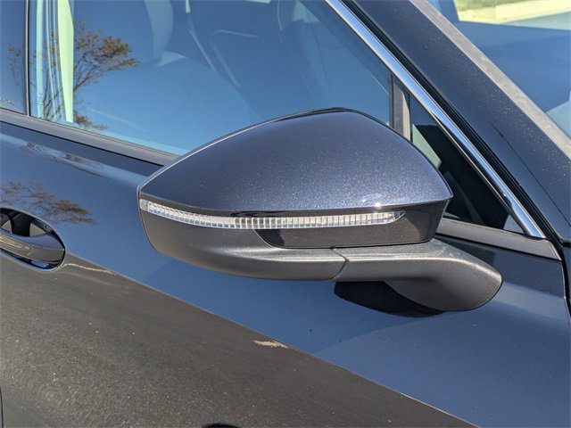 New 2026 Volkswagen Tiguan SE image 12