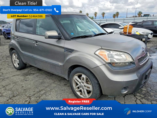 Used 2011 Kia Soul + w/ Audio Pkg FWD image 5