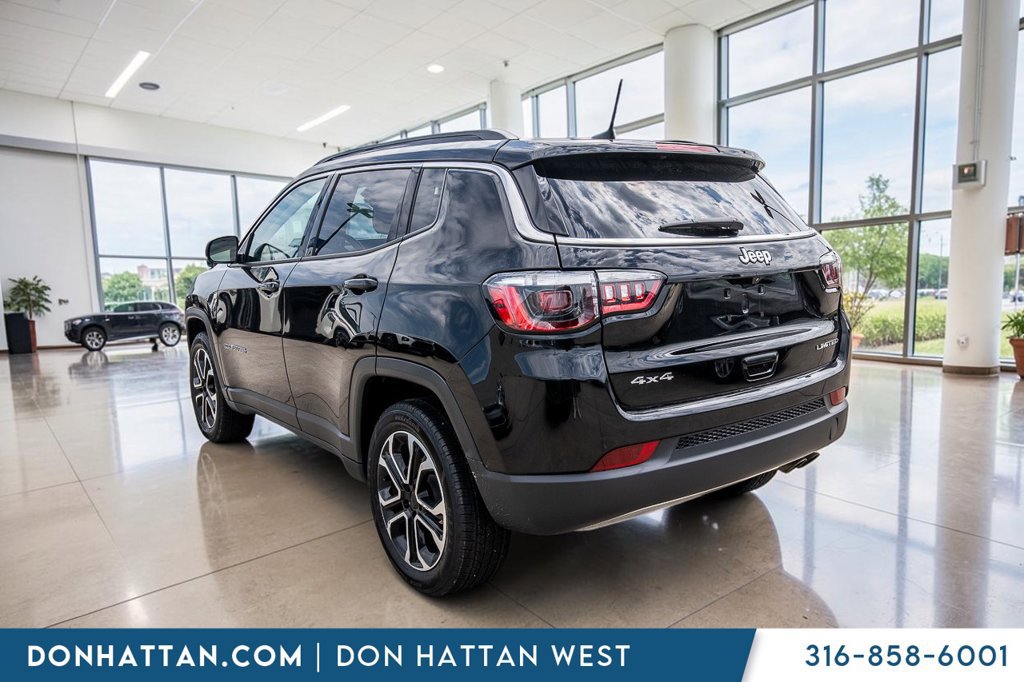 Used 2022 Jeep Compass Limited AWD/4WD image 26