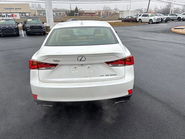 Used 2017 Lexus IS 300 AWD w/ Premium Package image 10