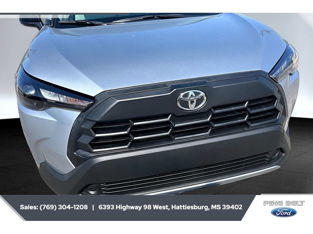 Used 2026 Toyota Corolla Cross L FWD image 5