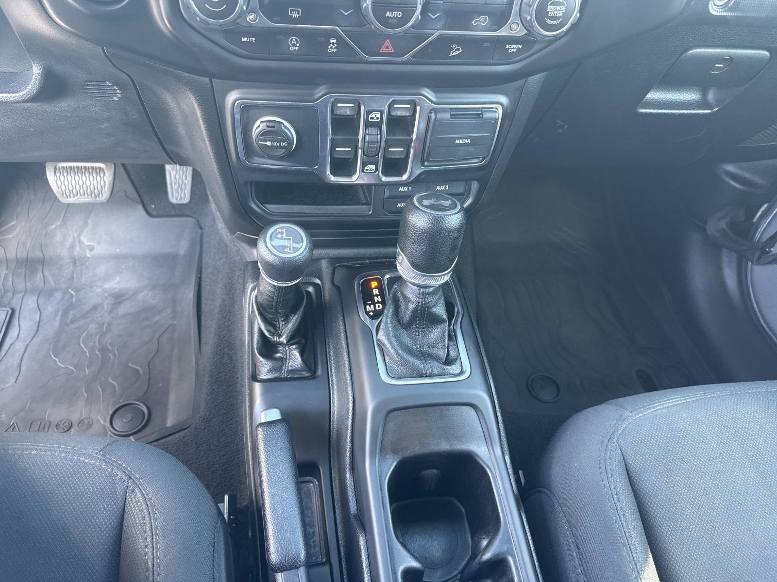 Used 2021 Jeep Wrangler Unlimited Sport image 28