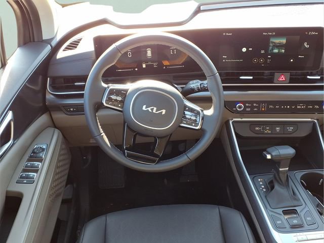 New 2026 Kia Carnival FWD image 4