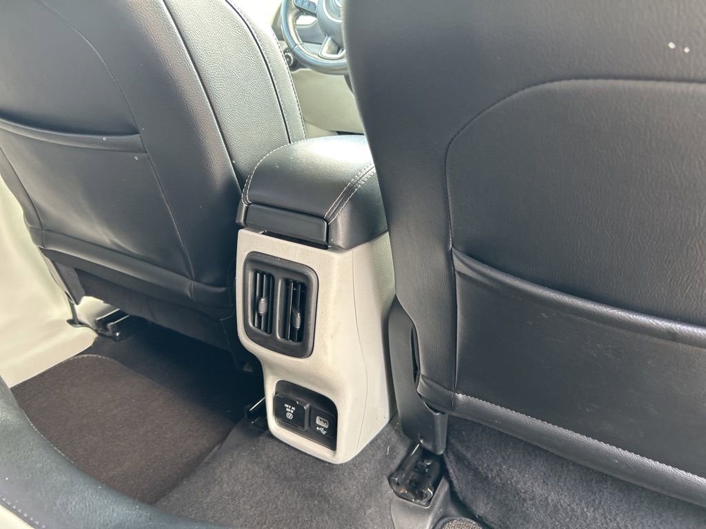 Used 2019 Jeep Compass Latitude w/ Popular Equipment Group image 22