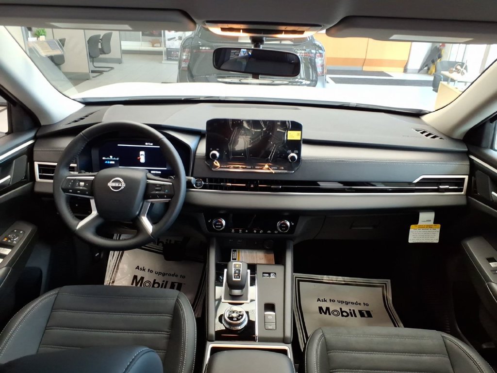 New 2026 Nissan Rogue SL AWD/4WD image 13