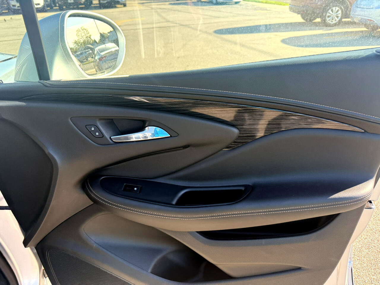 Used 2017 Buick Envision Premium image 22