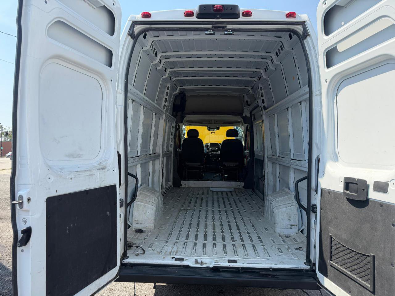 Used 2023 RAM ProMaster 3500 w/ Safety Group FWD image 24