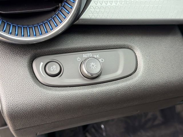 New 2026 Chevrolet Trax LT w/ Driver Confidence Package image 23