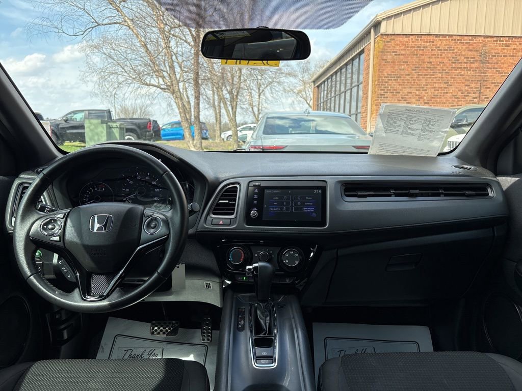 Used 2021 Honda HR-V Sport image 17