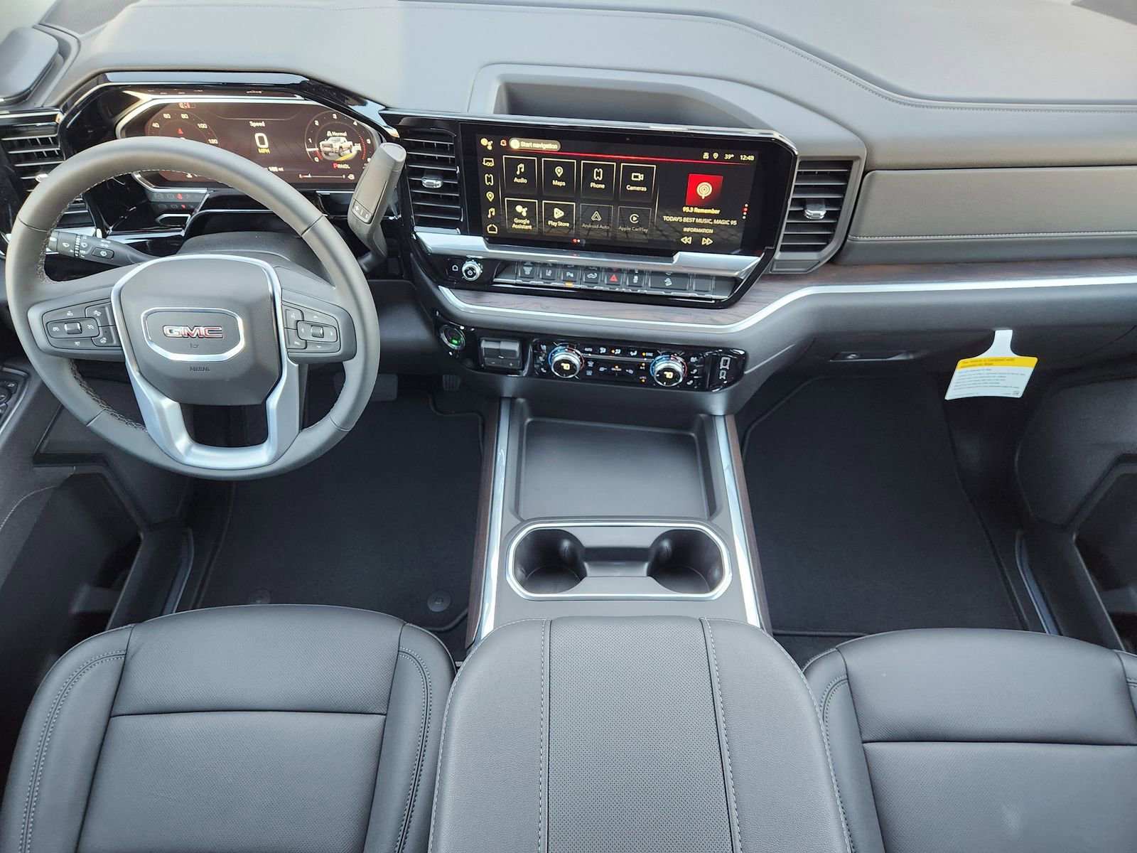 New 2026 GMC Sierra 2500 SLT w/ SLT Premium Package image 29