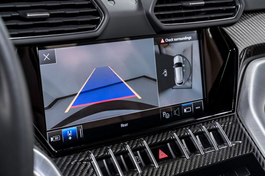 Used 2022 Lamborghini Urus image 26