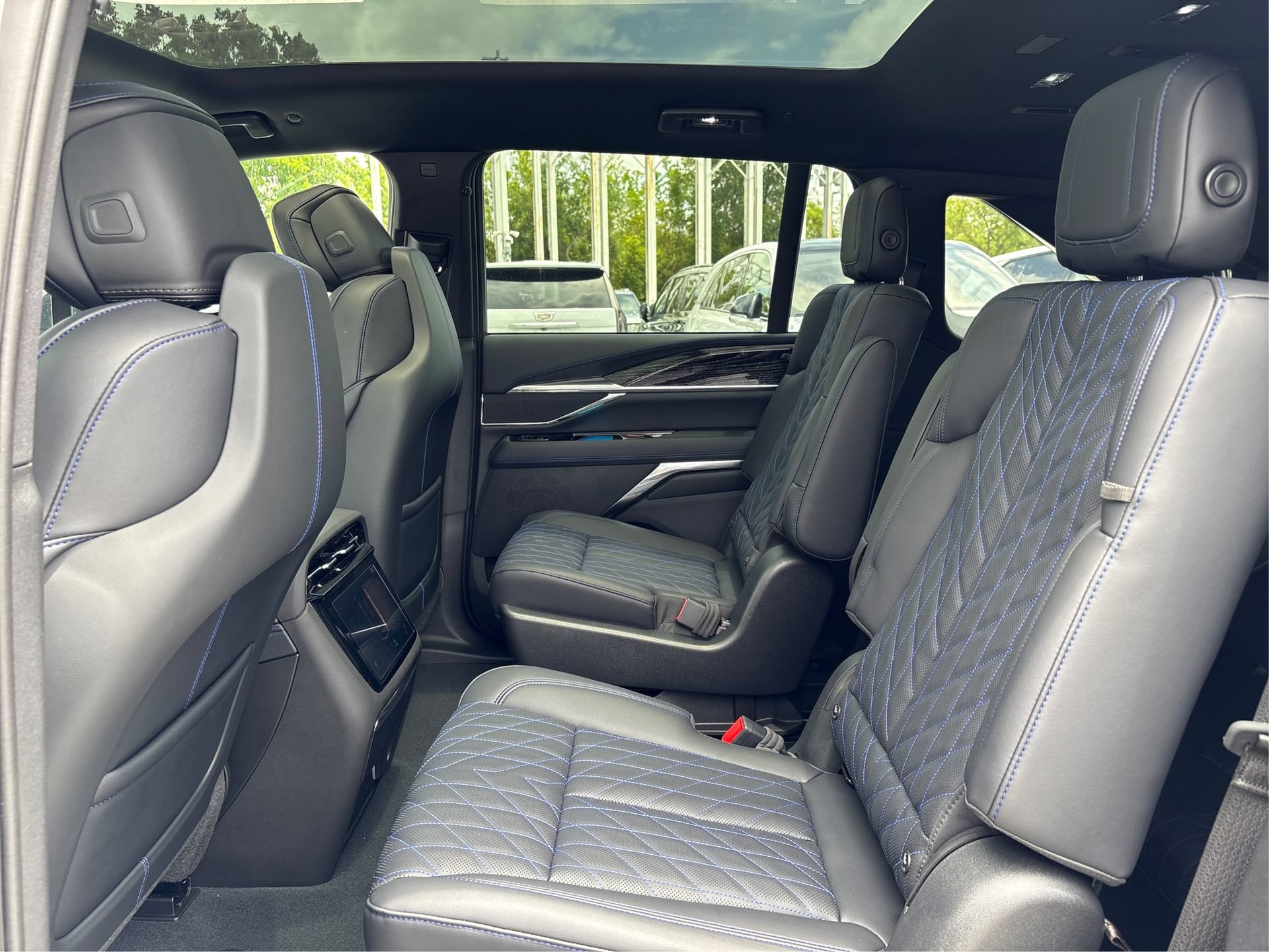 New 2026 Cadillac Escalade IQ Sport 1 AWD/4WD image 10