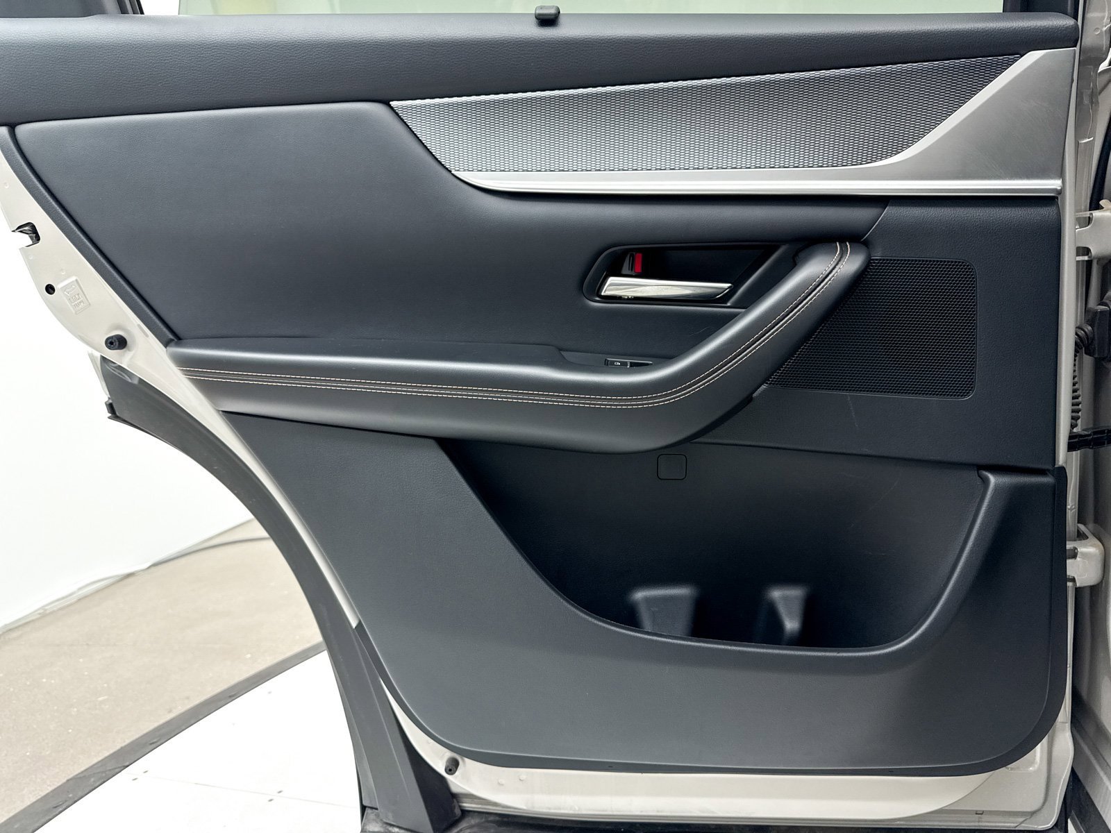 Used 2025 MAZDA CX-90 3.3 Turbo w/ Premium Plus Pkg image 39