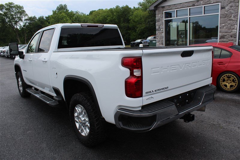 Used 2024 Chevrolet Silverado 2500 LT AWD/4WD image 5