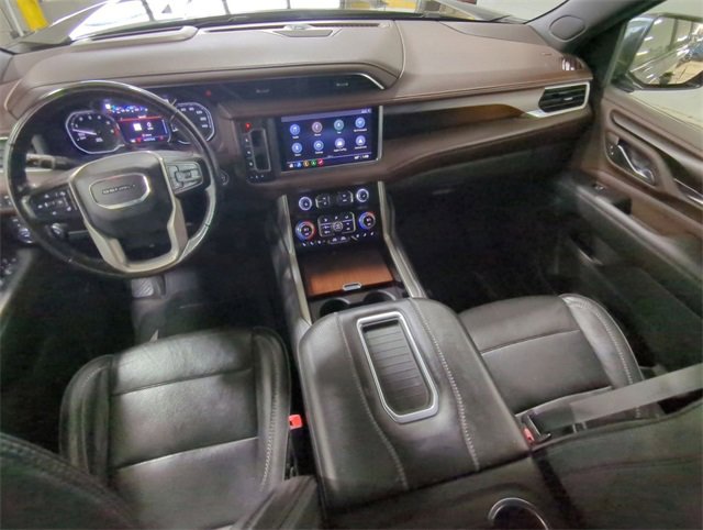Used 2021 GMC Yukon XL Denali w/ Denali Premium Package image 20