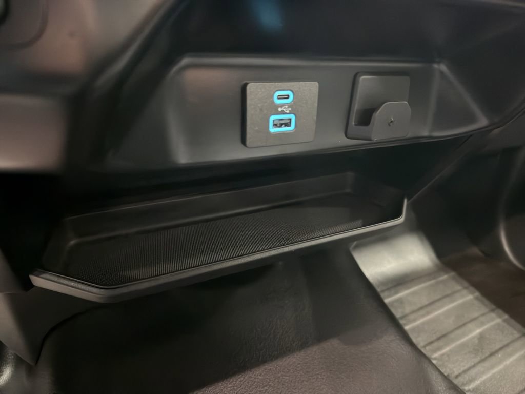 Used 2024 Ford F150 XL w/ Equipment Group 103A High image 34