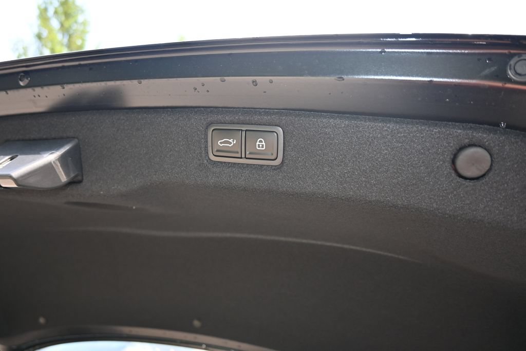 New 2026 Hyundai Sonata Limited FWD image 8