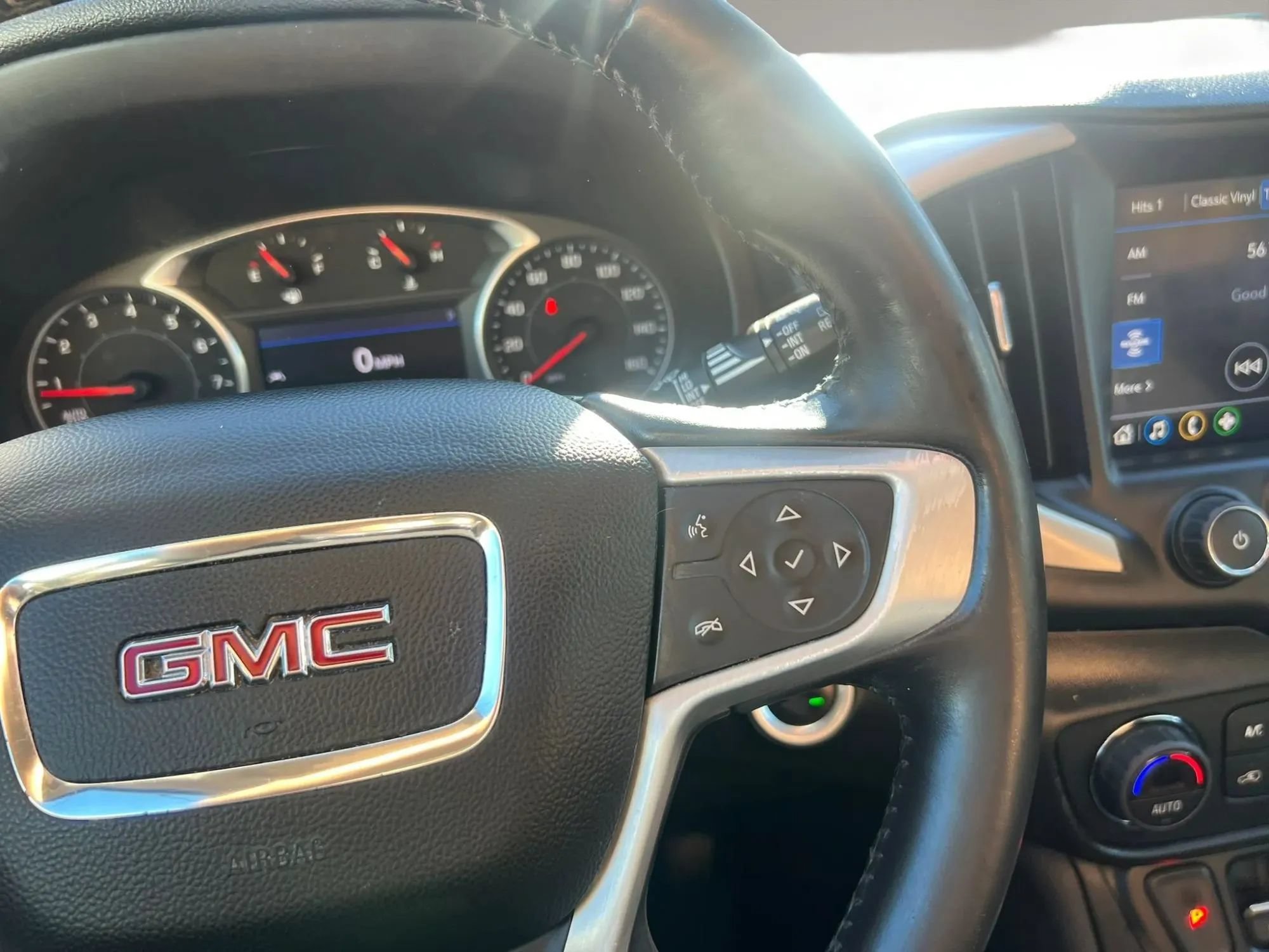 Used 2020 GMC Terrain SLT AWD/4WD image 20