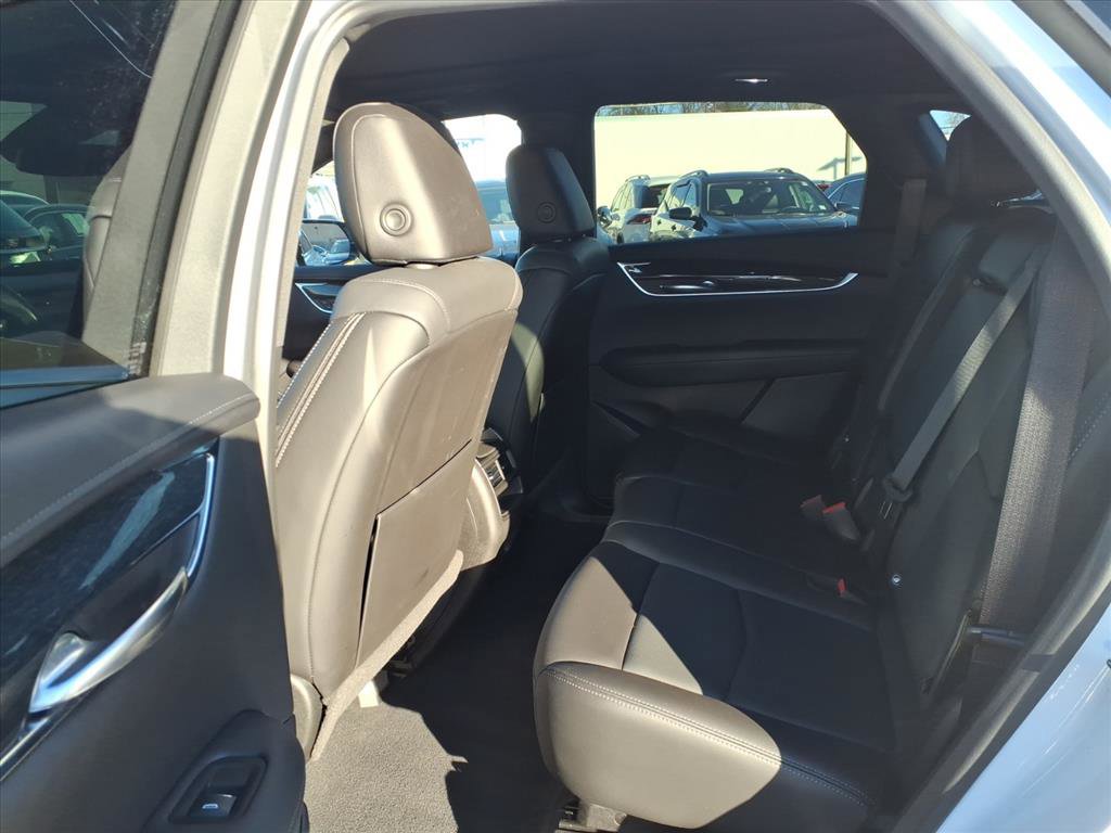 Certified 2022 Cadillac XT5 Premium Luxury image 16