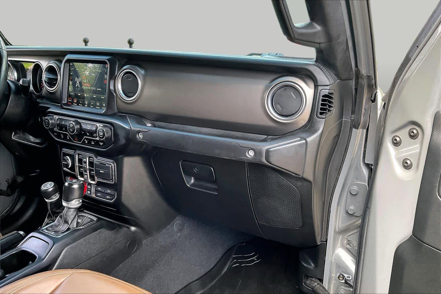 Used 2020 Jeep Gladiator Rubicon AWD/4WD image 18
