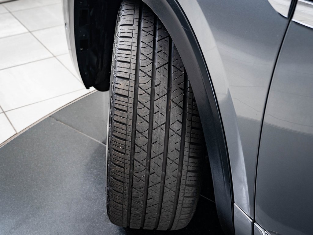 Used 2021 Volkswagen Atlas SEL Premium image 40