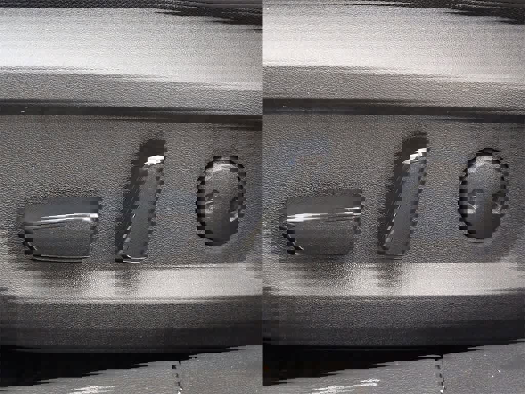 Used 2023 Nissan Rogue Platinum w/ Platinum Premium Package image 18