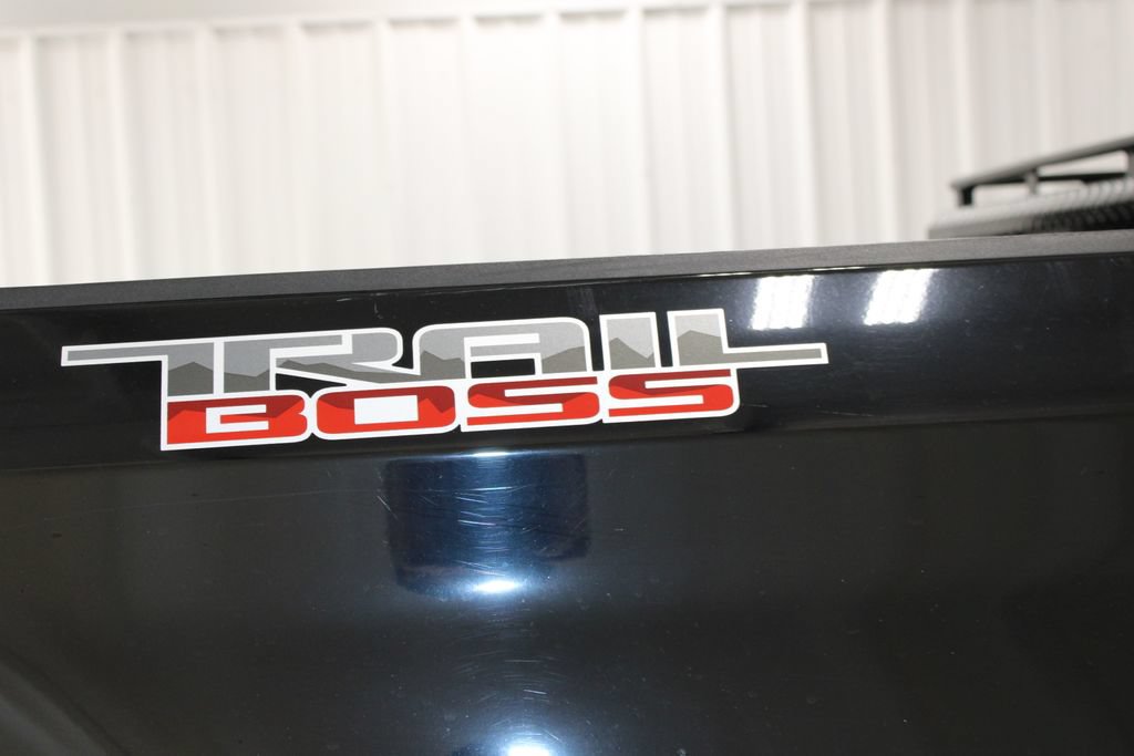 Used 2019 Chevrolet Silverado 1500 LT Trail Boss AWD/4WD image 13