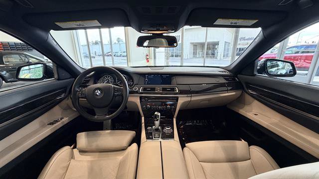 Used 2012 BMW 750i RWD image 44