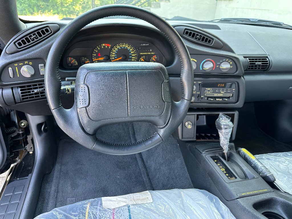 Used 1993 Chevrolet Camaro Z28 image 42