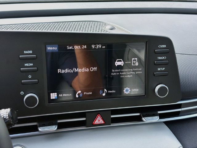 New 2026 Hyundai Elantra SEL Sport FWD image 14