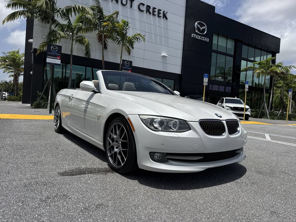 Used 2012 BMW 328i Convertible RWD image 30