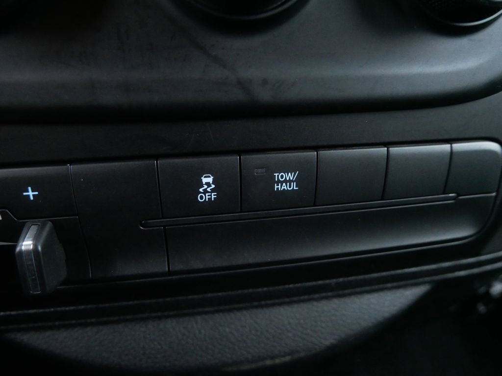 Used 2018 RAM 1500 Express image 18