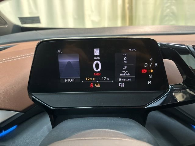 Certified 2021 Volkswagen ID.4 Pro S w/ Gradient Package image 20