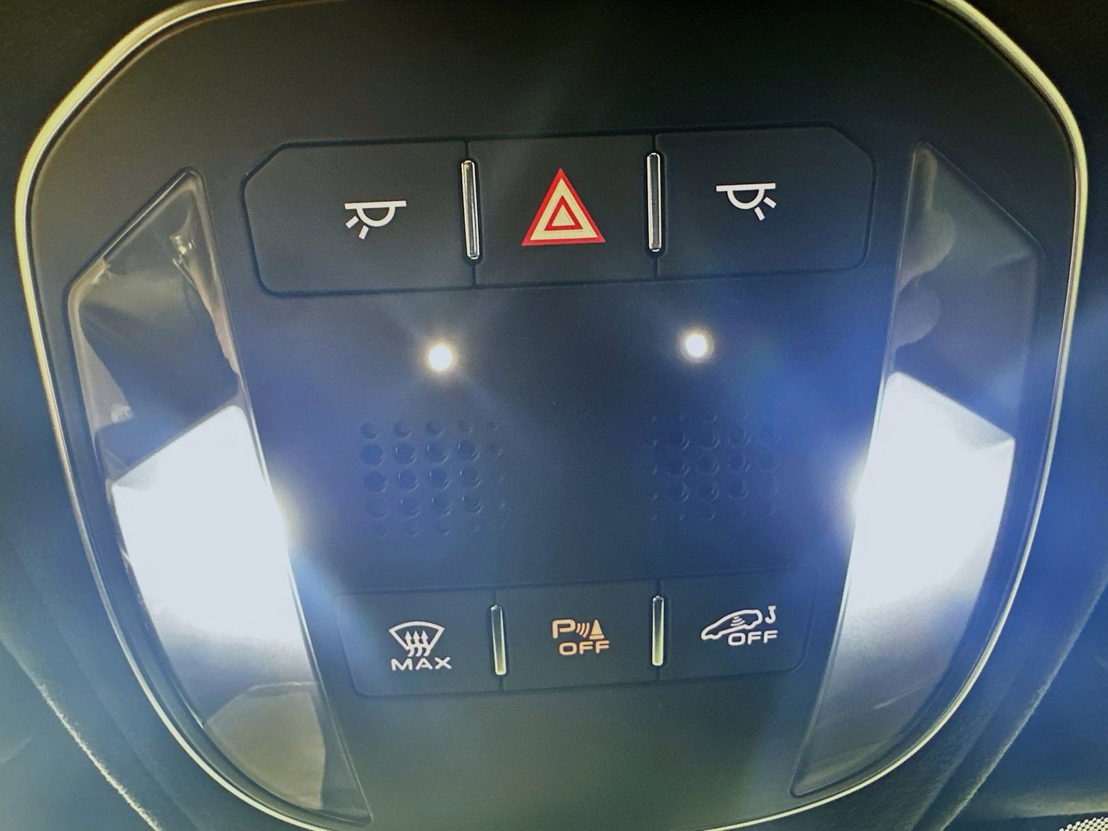 Used 2023 Maserati MC20 Spyder RWD image 33