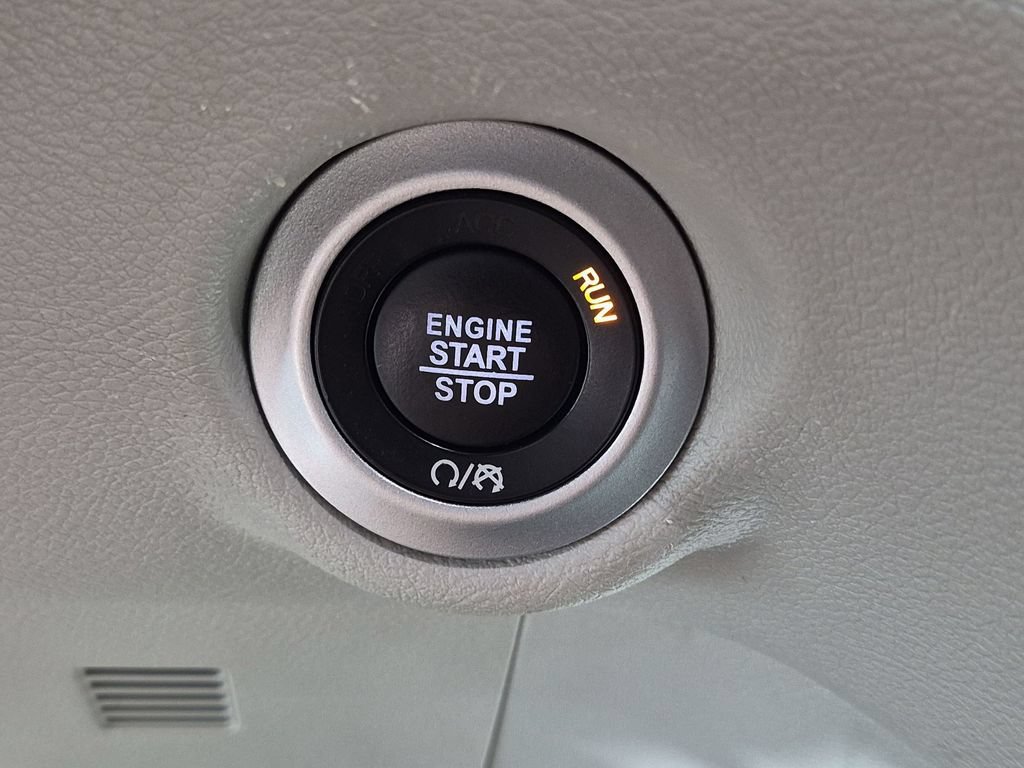 Used 2023 Chrysler Voyager LX FWD image 28
