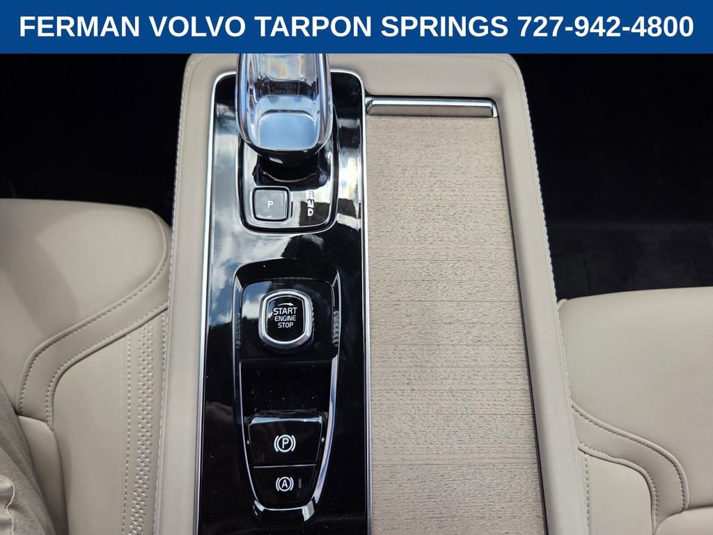 New 2026 Volvo XC90 B6 Plus w/ Protection Package Premier image 27
