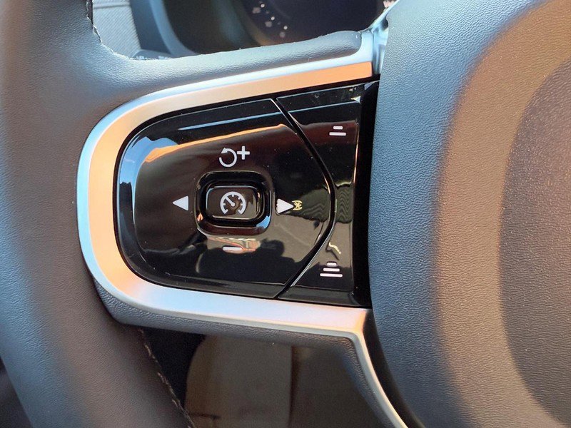New 2026 Volvo XC90 B5 Core w/ Protection Package AWD/4WD image 13