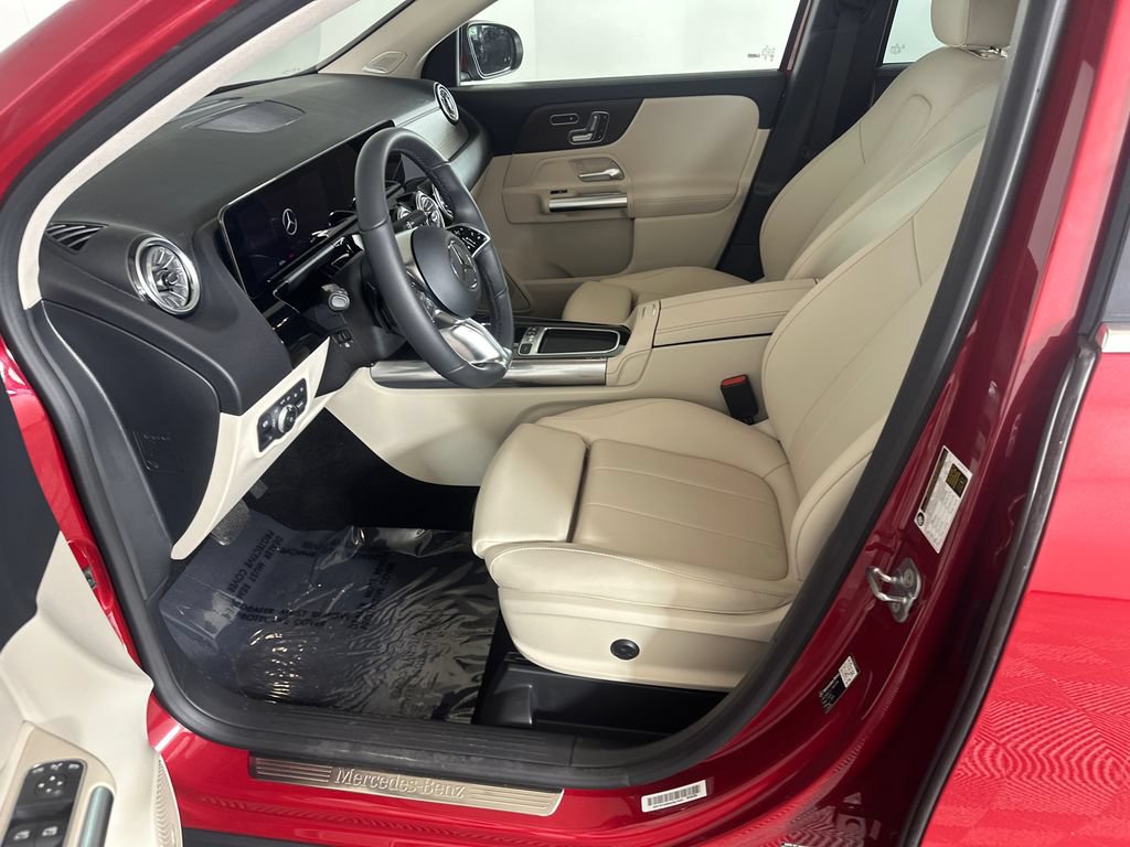 Certified 2026 Mercedes-Benz GLA 250 4MATIC image 9