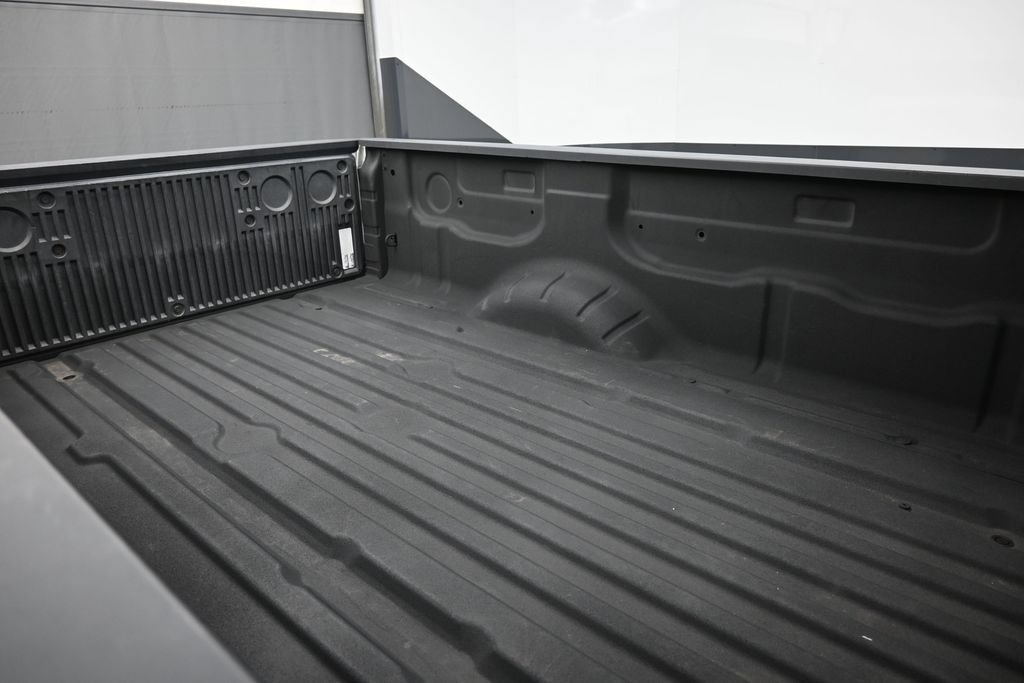 Used 2019 Nissan Titan S w/ S Utility Package AWD/4WD image 7
