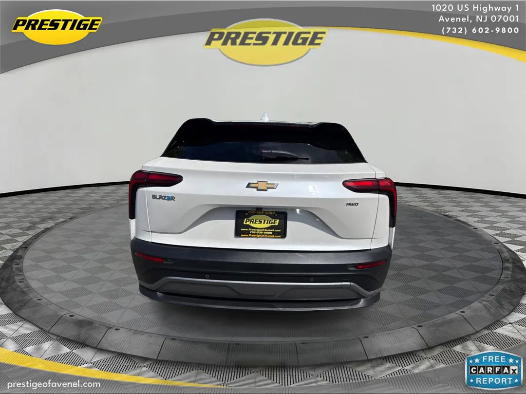 Used 2024 Chevrolet Blazer EV LT AWD/4WD image 6