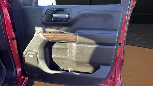 Used 2021 Chevrolet Silverado 1500 LT Trail Boss w/ Convenience Package II image 30