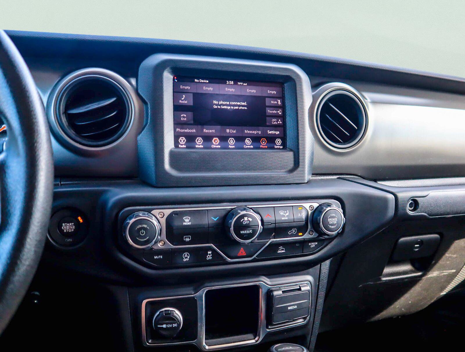Used 2023 Jeep Gladiator Sport AWD/4WD image 12