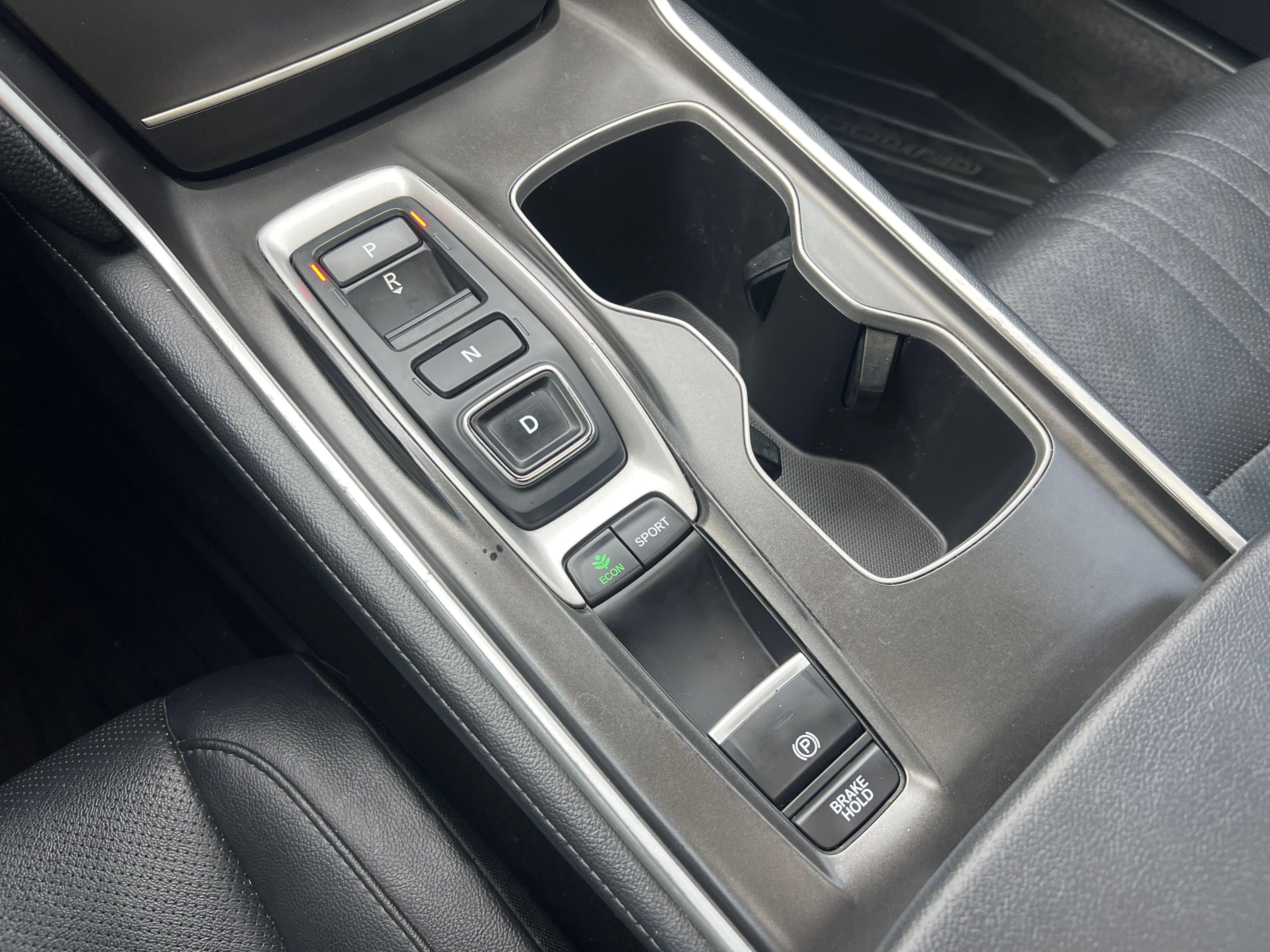 Used 2020 Honda Accord Touring image 16