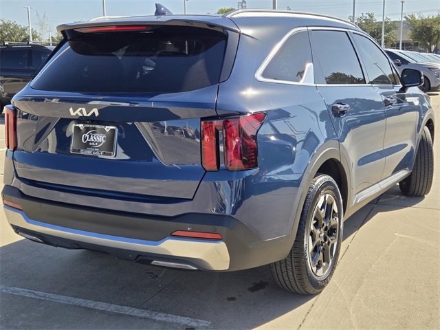 Certified 2025 Kia Sorento S w/ Panoramic Sunroof Package image 5