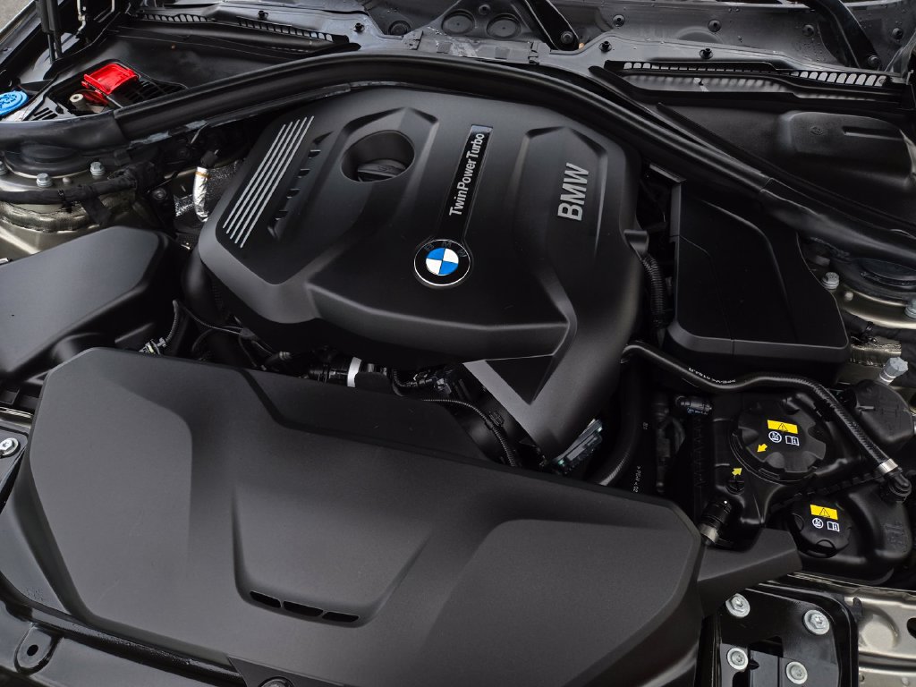 Used 2018 BMW 330i Sedan RWD image 36