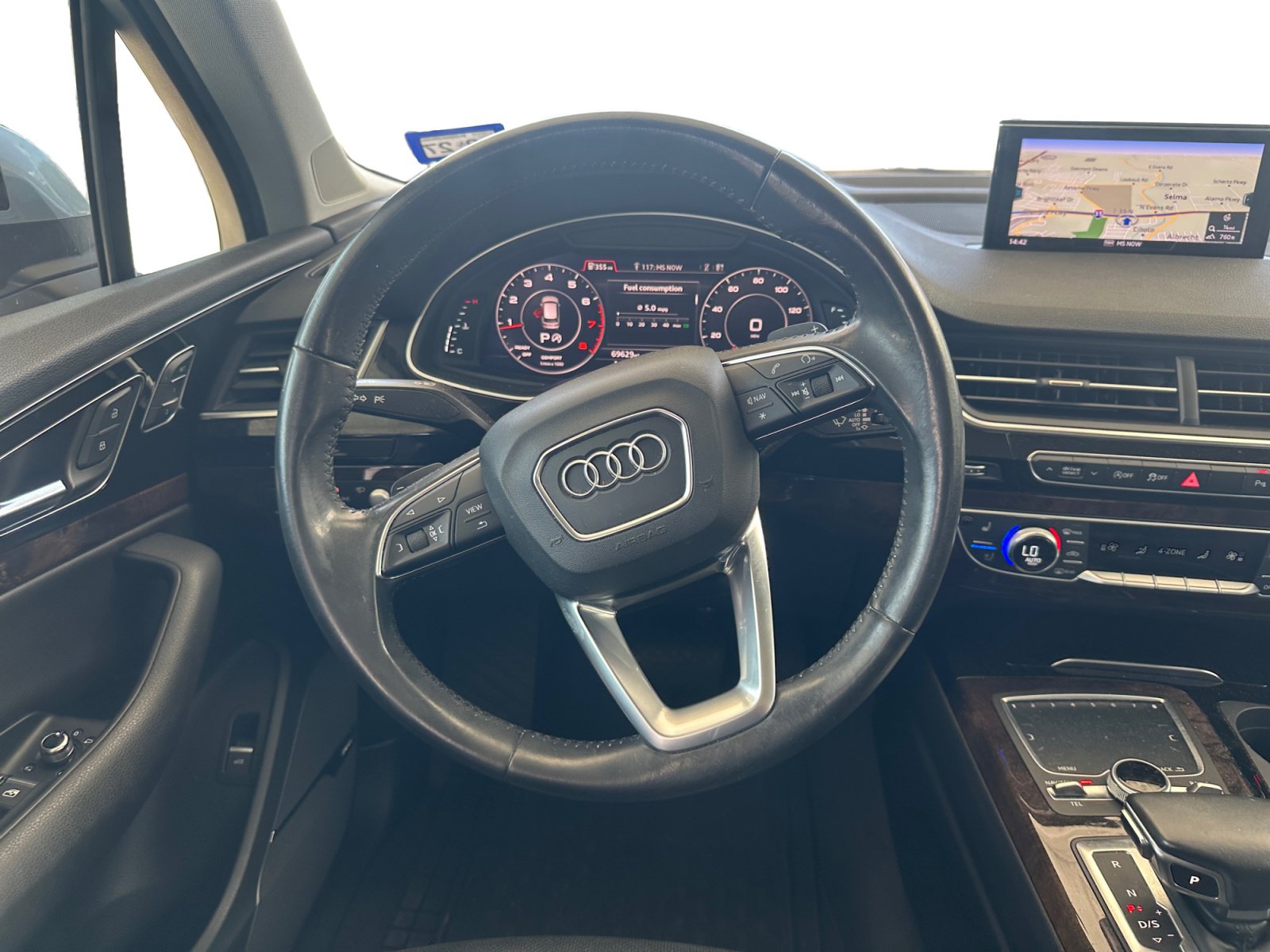 Used 2017 Audi Q7 3.0T Prestige w/ Prestige Package AWD/4WD image 13